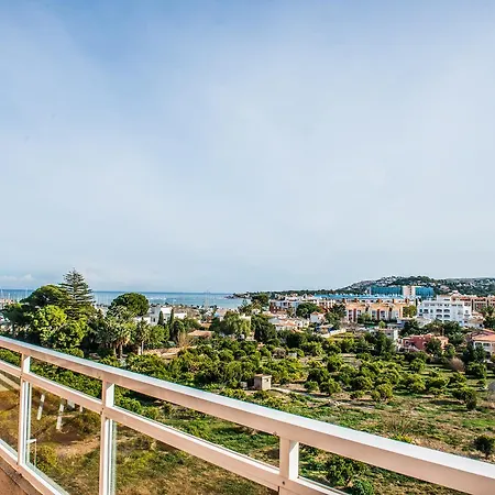 En Fuster Apartment *